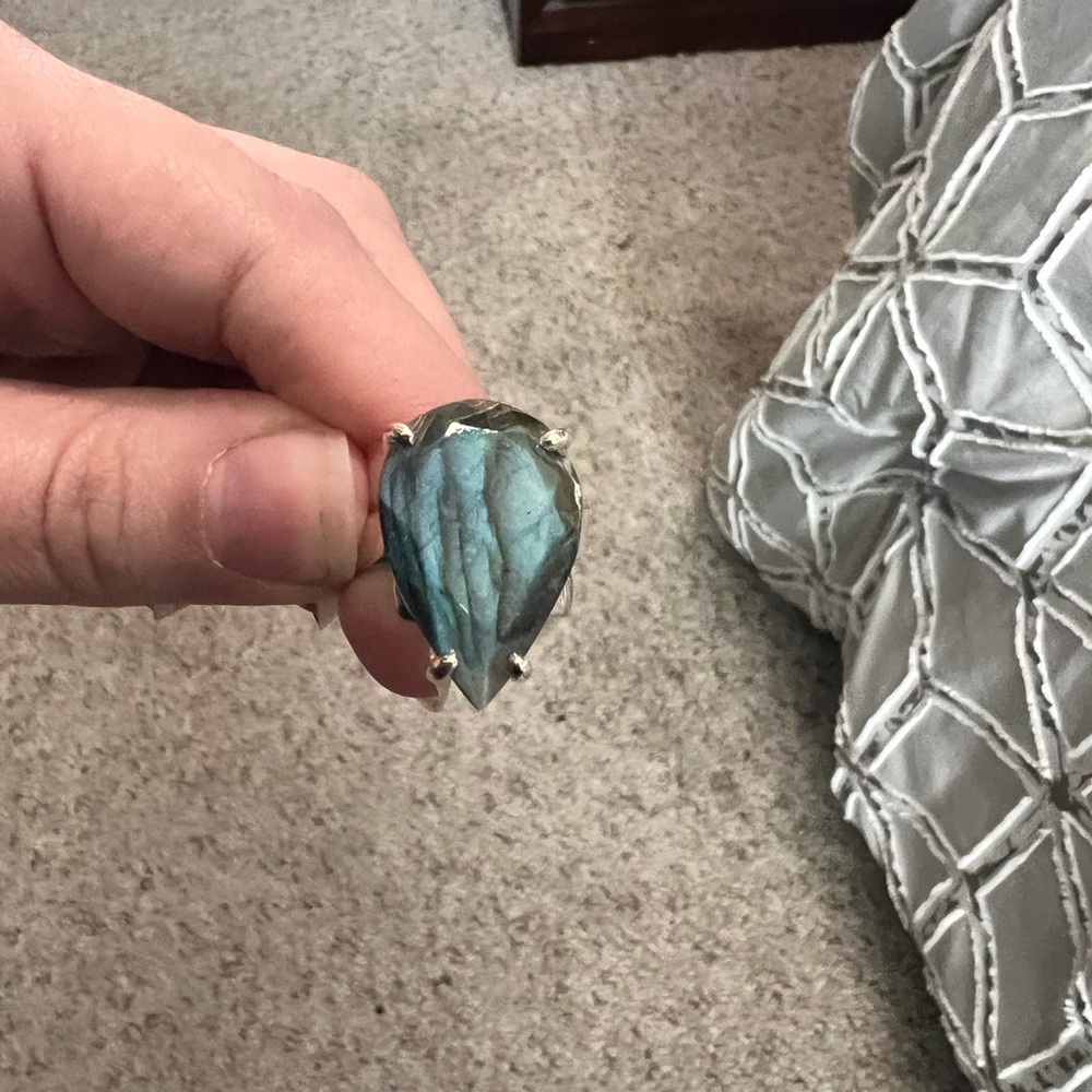 Sterling silver laboradorite prong ring